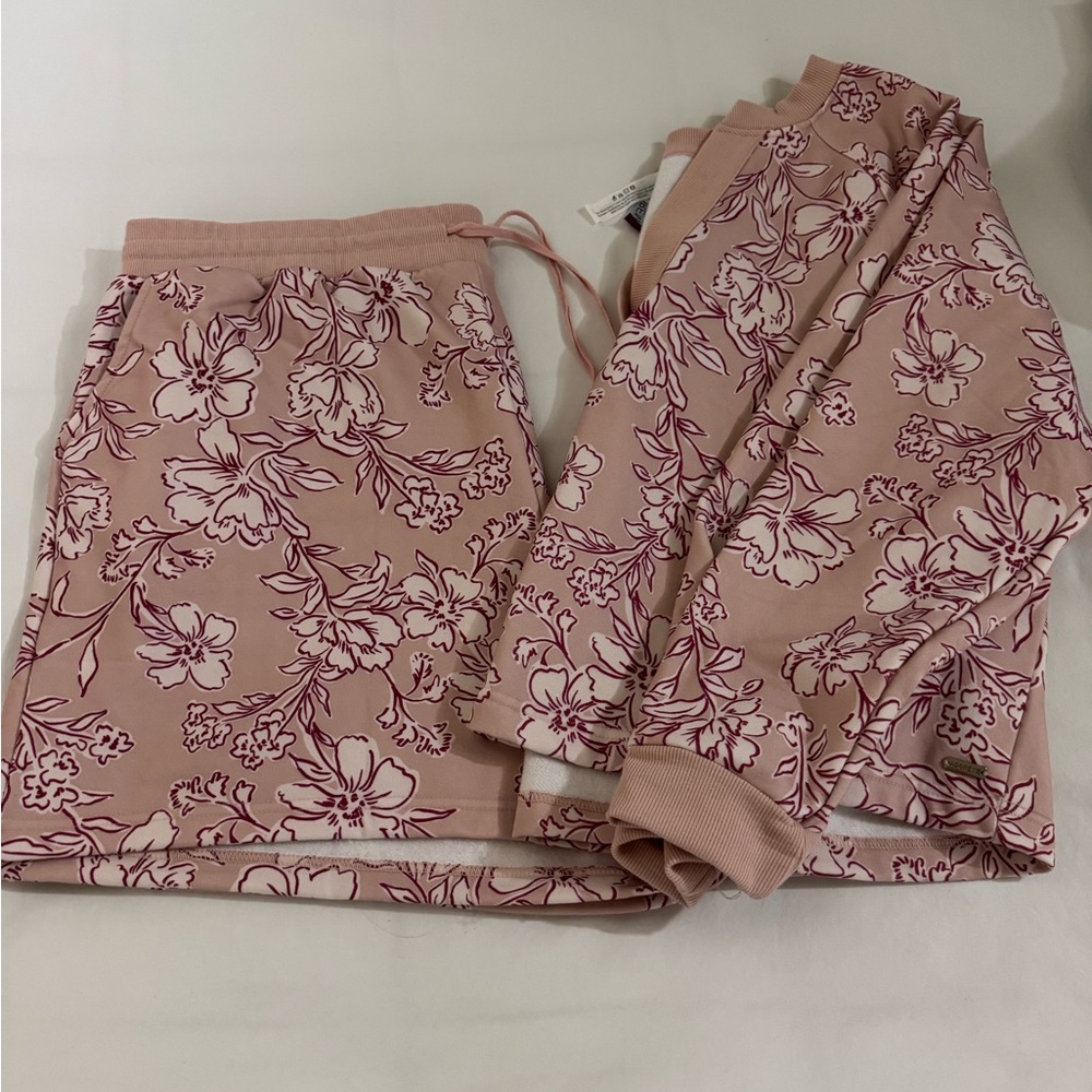 Adore Me Pink Floral Lounge Set